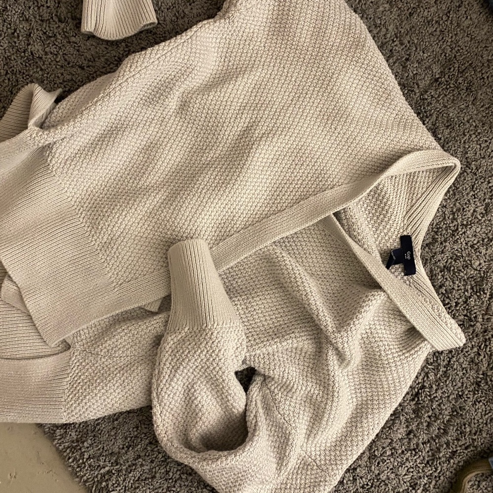 Grey Cardigan - Picture 2 of 3